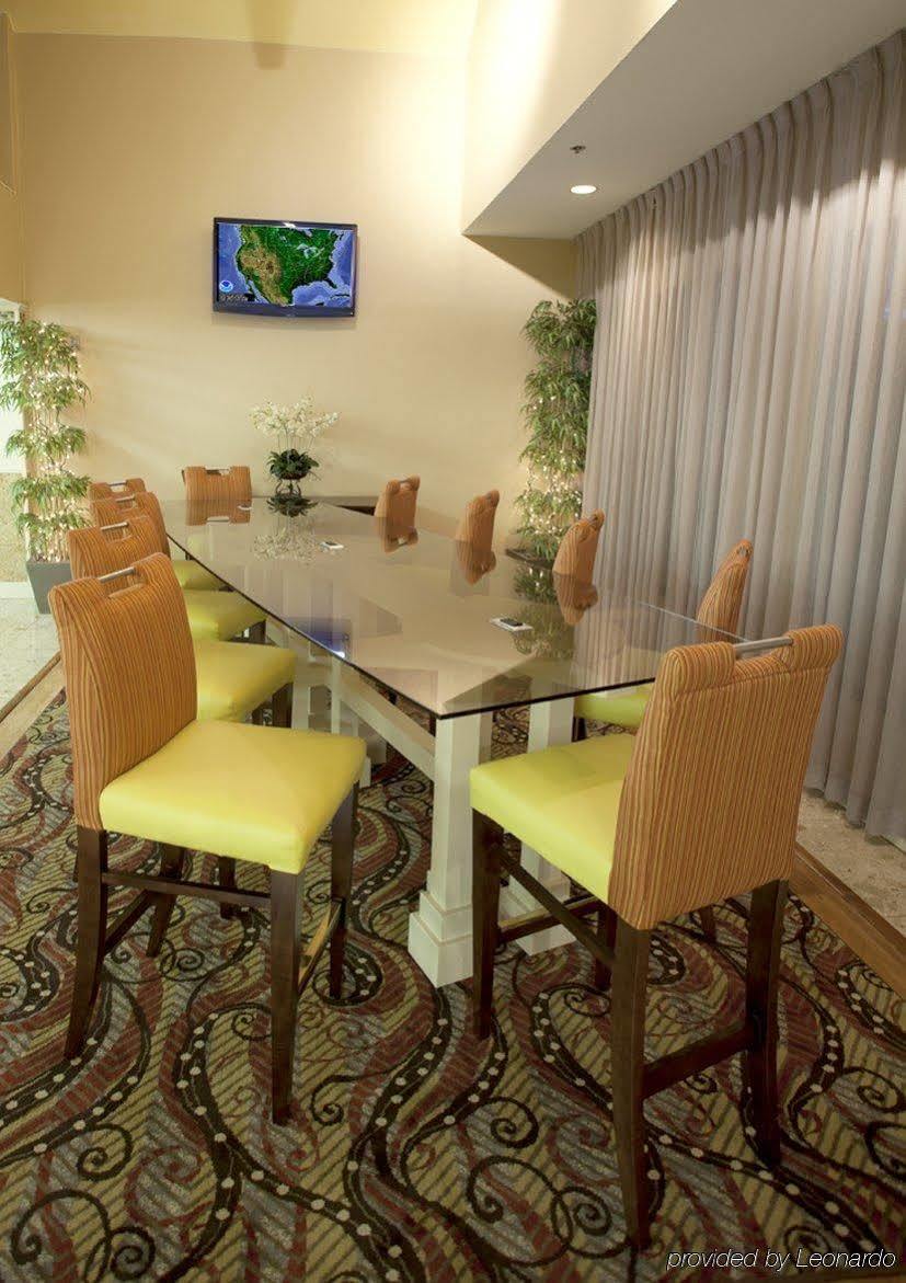 Holiday Inn Tyler - Conference Center By Ihg מראה חיצוני תמונה